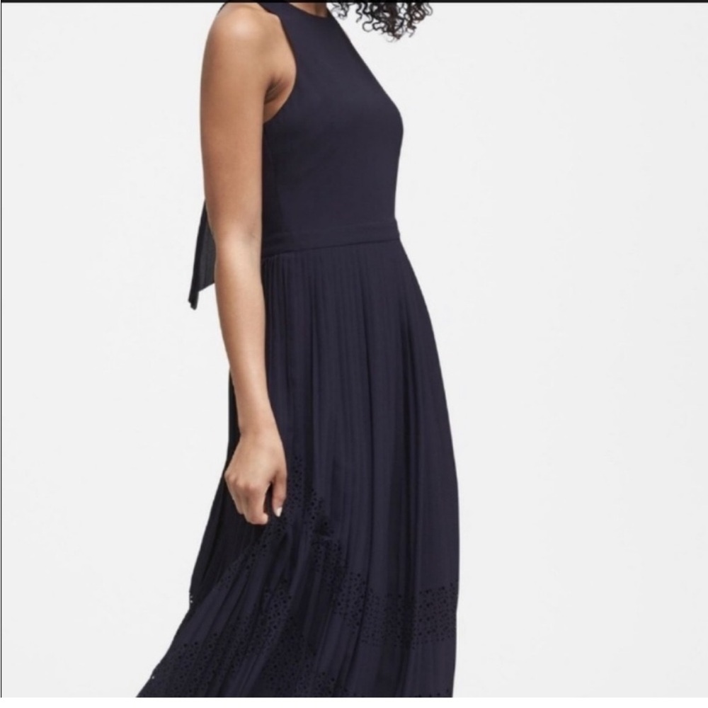 Banana Republic Navy midi length, Sleeveless Summer Dress, Size 6.